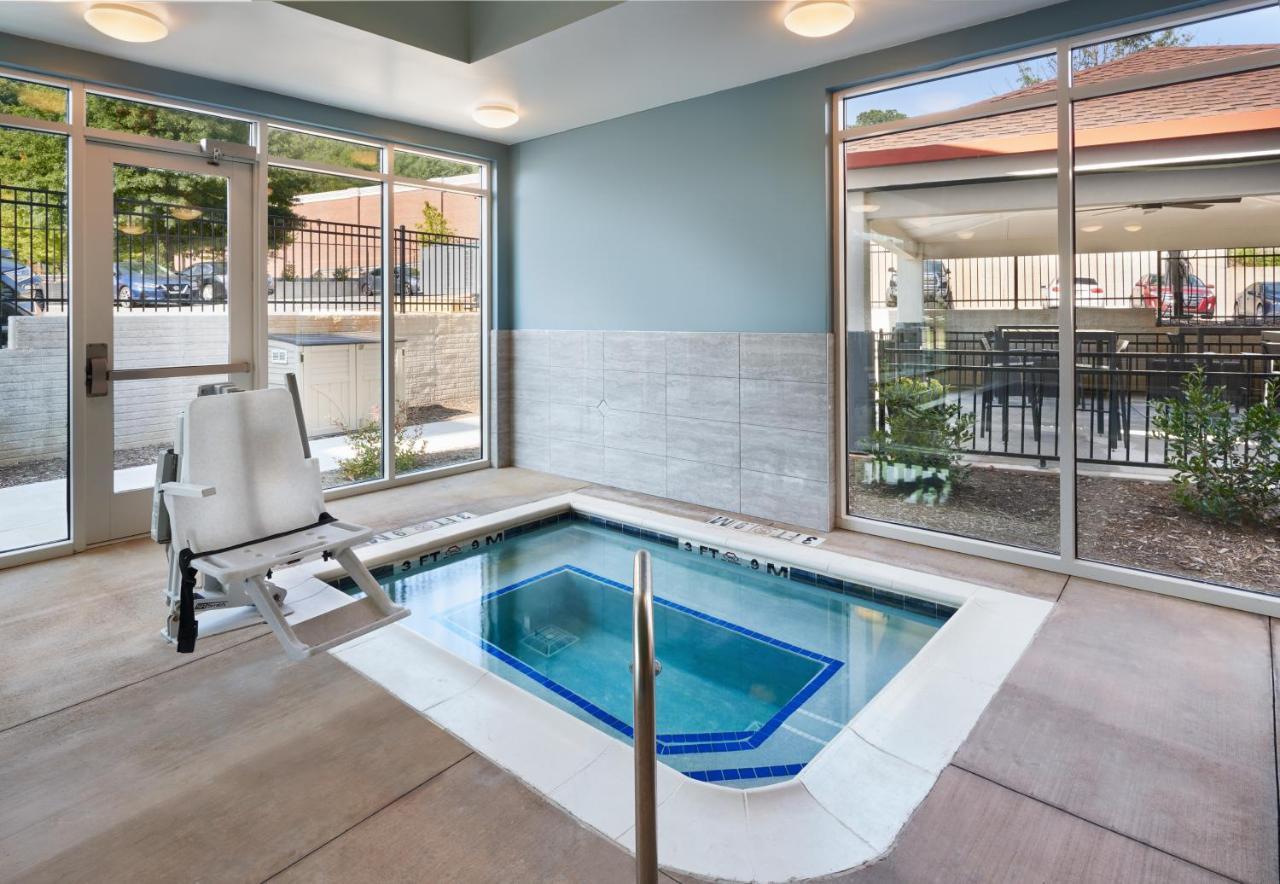 Candlewood Suites - Asheville Downtown By Ihg Esterno foto